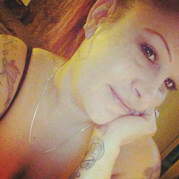 Meet your Posher, Andrea - Picture 1 of 4